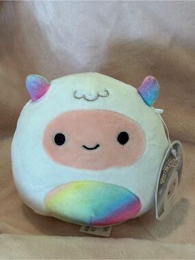 Yuri Yeti Squishmallow 5"